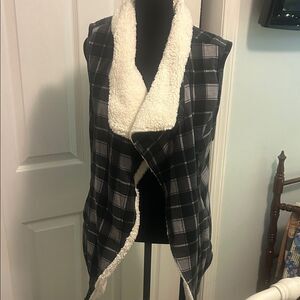 Matilda Jane Black and Gray Plaid Cardigan   A